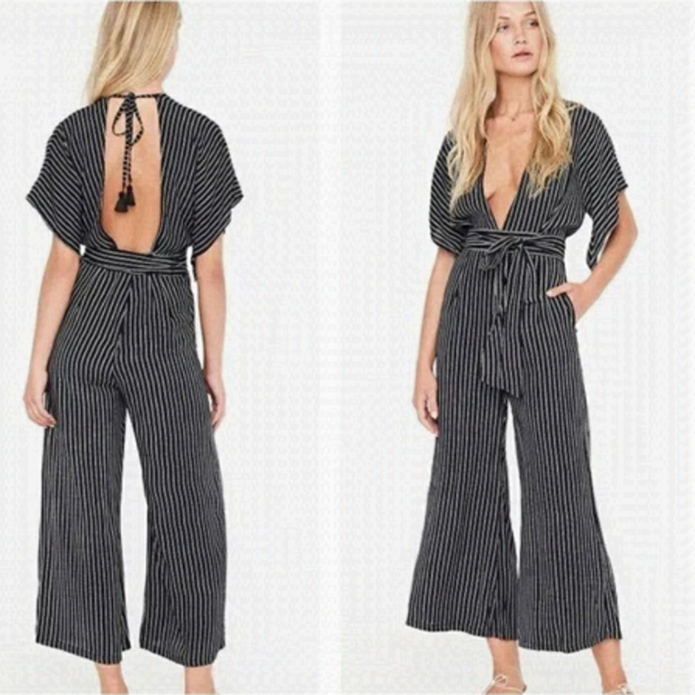 FAITHFULL the Brand Cedric Jumpsuit striped white and black v neck size 4